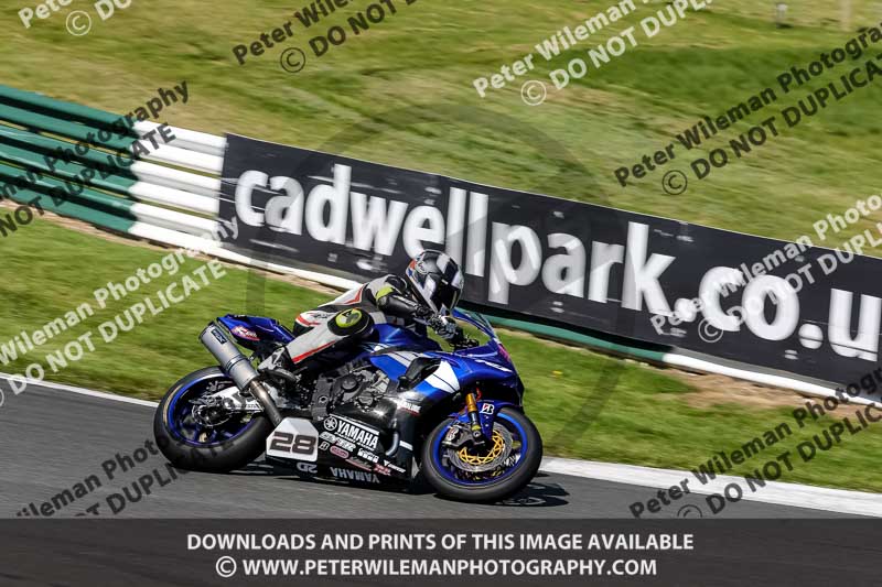 cadwell no limits trackday;cadwell park;cadwell park photographs;cadwell trackday photographs;enduro digital images;event digital images;eventdigitalimages;no limits trackdays;peter wileman photography;racing digital images;trackday digital images;trackday photos